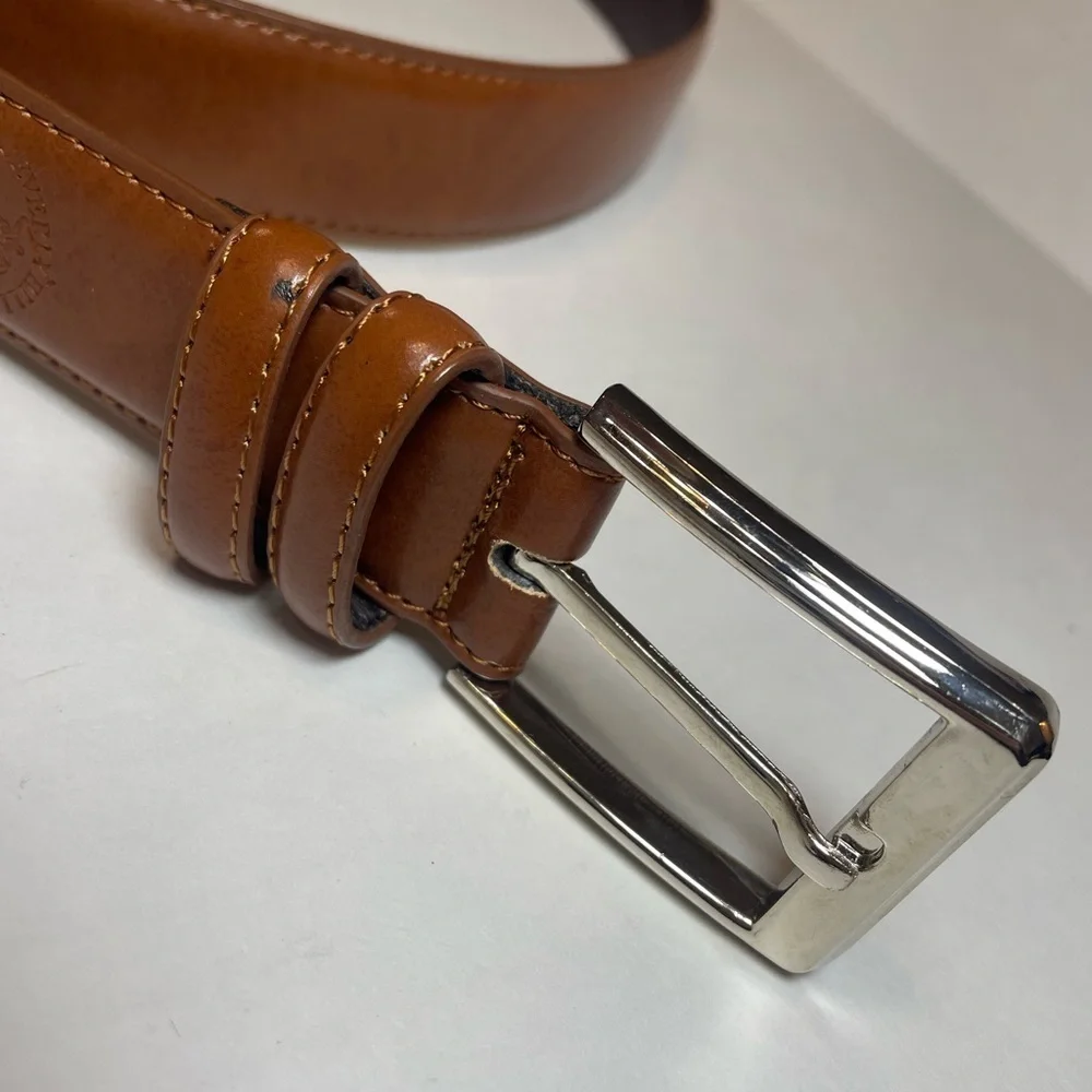Beverly Hills Polo Club Men’s Brown Leather Belt. Size 42. Pre-owned